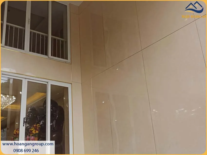 Thi Công Ốp Tường PVC Giả Đá Kosmos Chống Cháy Lan, An Toàn