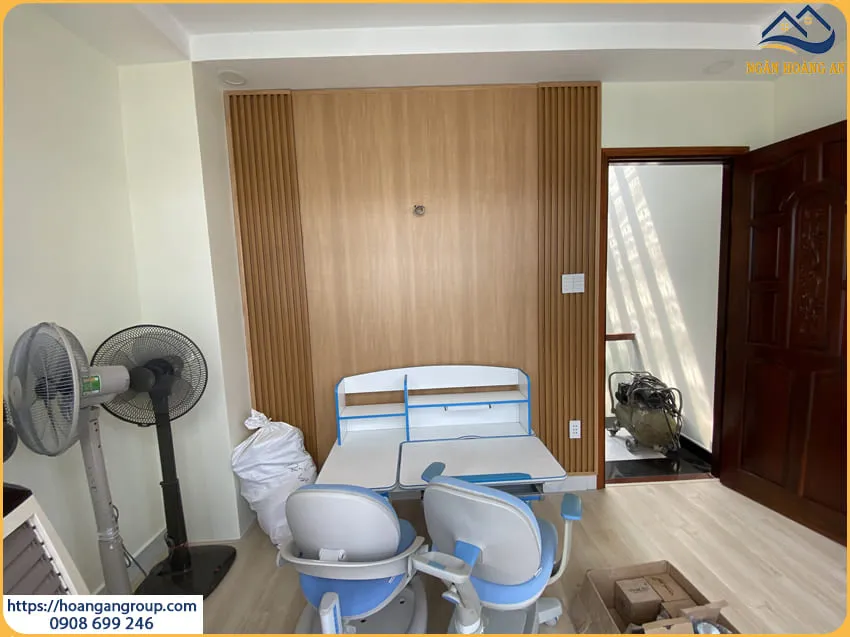 Ốp Vách Phòng Ngủ Lam Sóng Nano Nhựa Giả Gỗ Tại Quận 10 TPHCM Ốp Vách Phòng Ngủ Lam Sóng Nano Nhựa Giả Gỗ Tại Quận 10 TPHCM