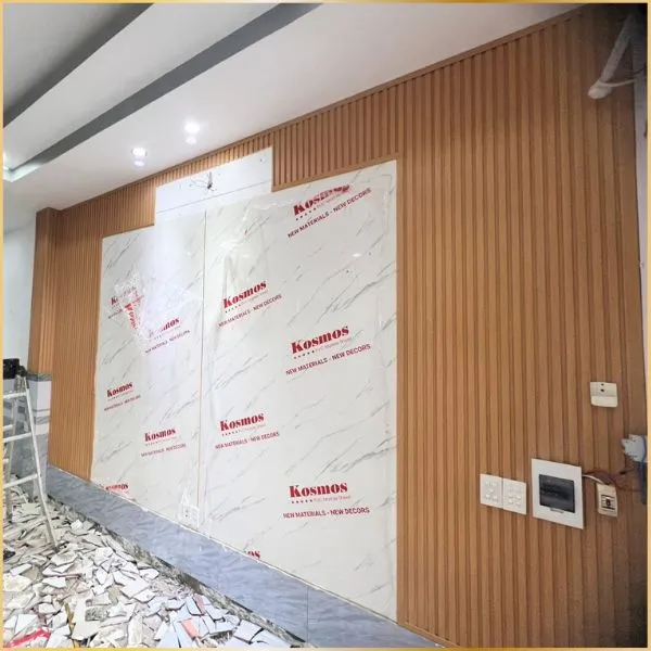 Vách Tivi Kết Hợp Giữa Tấm Ốp Lam Sóng Và Tấm Nhựa PVC Giả Đá Vách Tivi Kết Hợp Giữa Tấm Ốp Lam Sóng Và Tấm Nhựa PVC Giả Đá