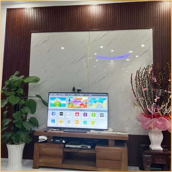 Ốp Vách Tivi Lam Sóng Giả Gỗ Phối Hợp Tấm Ốp PVC Giả Đá Ốp Vách Tivi Lam Sóng Giả Gỗ Phối Hợp Tấm Ốp PVC Giả Đá