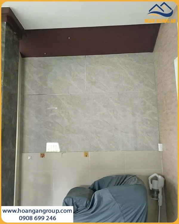 Mảng Tường PVC Giả Bê Tông Sau Khi Lắp Đặt