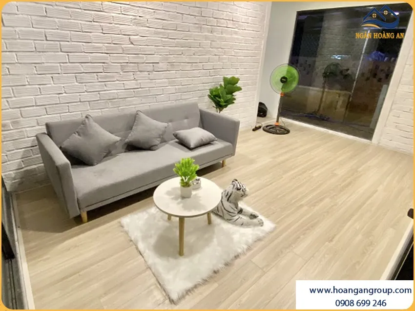Tạo Điểm Nhấn Cho Phòng Khách Với Sàn Gỗ Công Nghiệp Tạo Điểm Nhấn Cho Phòng Khách Với Sàn Gỗ Công Nghiệp