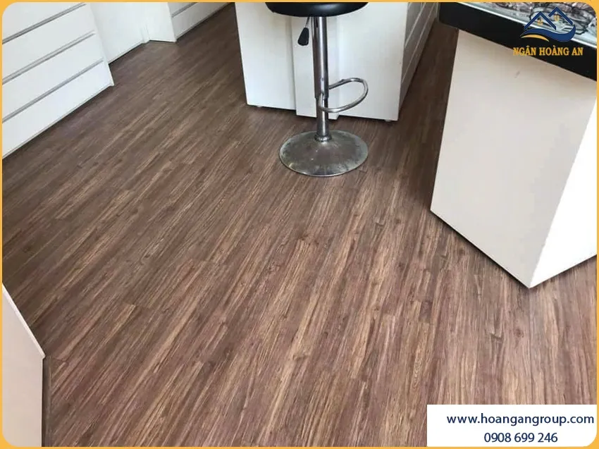 Sàn Gỗ Công Nghiệp Cho Phòng Bếp Phong Cách Tối Giản