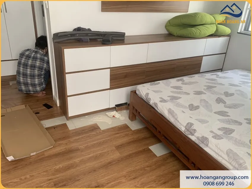 Phòng Ngủ Thêm Ấm Cúng Với Sàn Nhựa Dán Keo