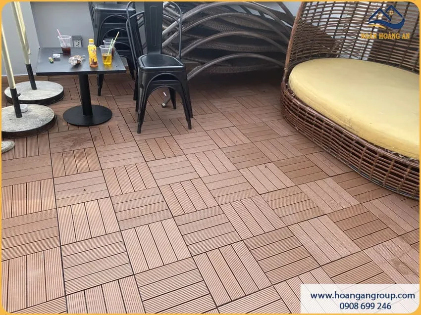 Sàn Ban Công Lát Vỉ Gỗ Nhựa Kosmos Copper Brown Sàn Ban Công Lát Vỉ Gỗ Nhựa Kosmos Copper Brown