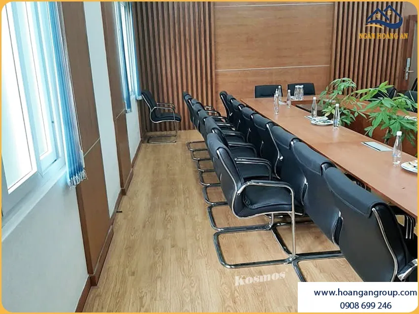 Sàn Gỗ Công Nghiệp Chống Ẩm Giúp Văn Phòng Bền Đẹp Lâu Dài