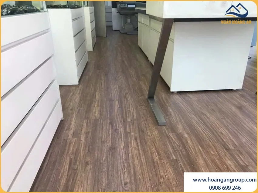 Sàn Gỗ Công Nghiệp Tạo Vẻ Đẹp Tinh Tế Cho Khu Vực Bếp