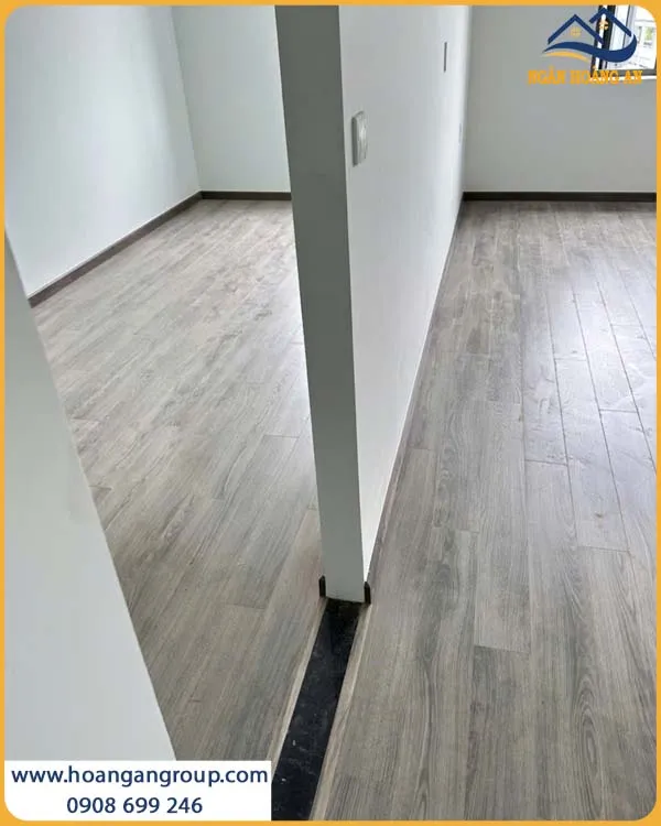 Cận Cảnh Sàn Gỗ Fortune 12mm Vân Gỗ Ấm Áp