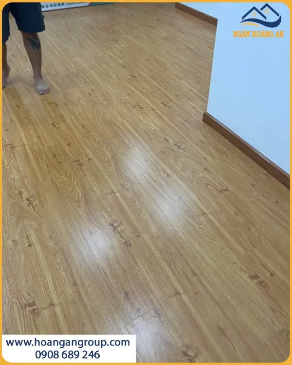 Sàn Gỗ Hèm Khóa Wilson 817 Bền Bỉ, Dễ Dàng Vệ Sinh Sàn Gỗ Hèm Khóa Wilson 817 Bền Bỉ, Dễ Dàng Vệ Sinh
