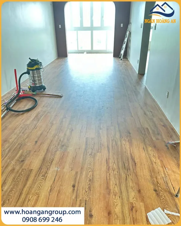 Sàn Hèm Khóa THFLoor HS8012 Thuận Tiện Lau Dọn Hàng Ngày
