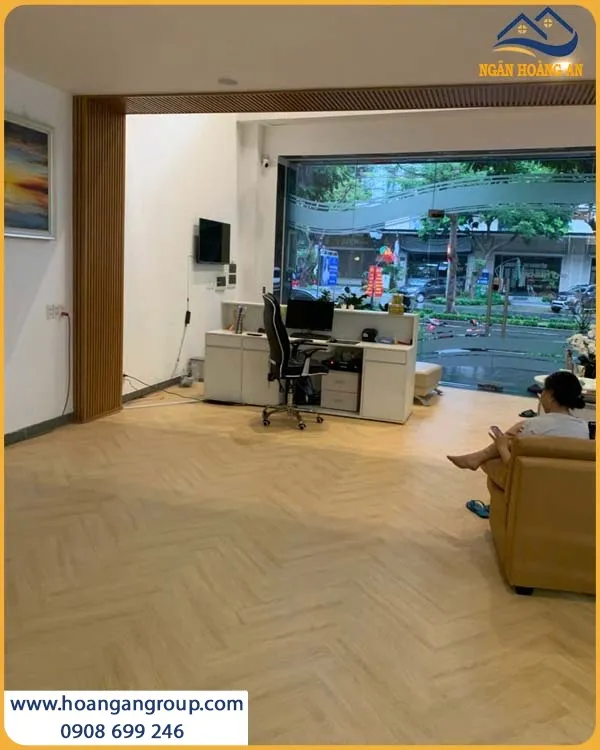 Khách Hàng Tại TPHCM Ưa Chuộng Sàn Nhựa Hèm Khóa Xương Cá THFLoor Khách Hàng Tại TPHCM Ưa Chuộng Sàn Nhựa Hèm Khóa Xương Cá THFLoor