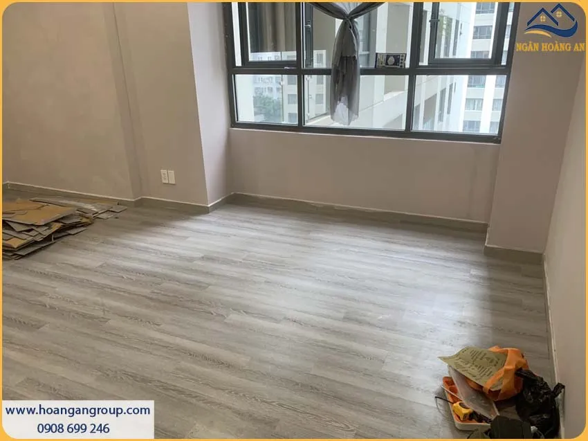 Biến Căn Hộ Nhỏ Thành Không Gian Rộng Rãi Với Sàn Nhựa Dán Keo