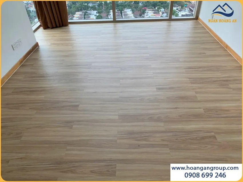 Sàn Nhựa Dán Keo Chống Trơn Trượt Phù Hợp Cho Nhà Ở