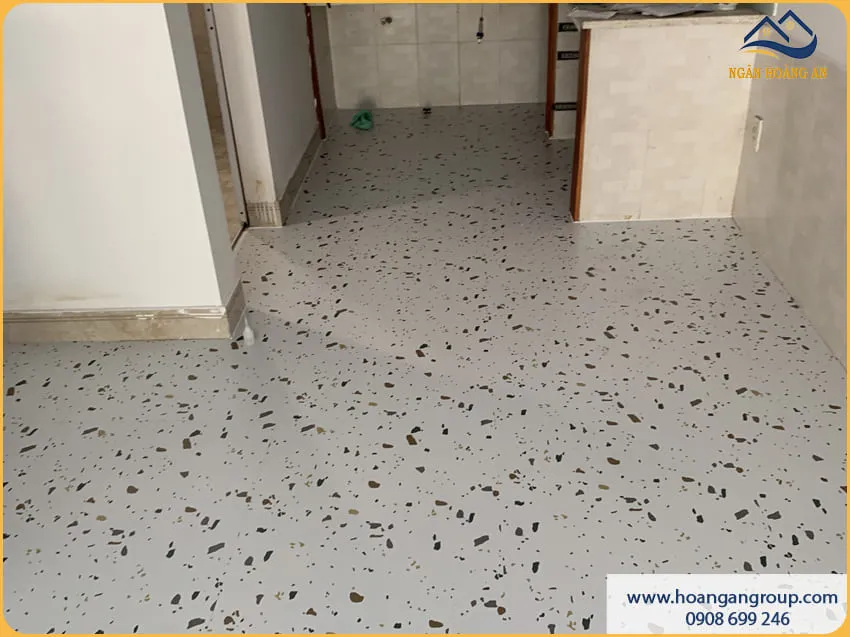 Sàn Nhựa Dán Keo Mang Lại Không Gian Sạch Sẽ