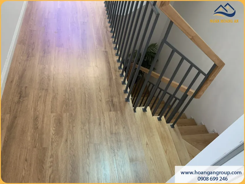 Sàn Nhựa Dán Keo Mang Lại Không Gian Sạch Sẽ