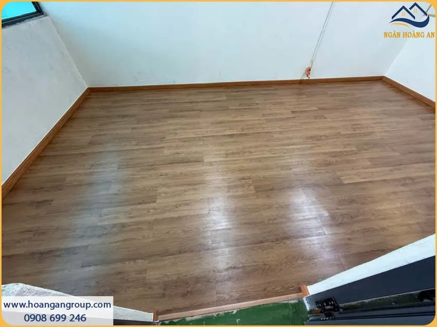 Sàn Nhựa Dán Keo MsFloor 22007 Mang Đến Không Gian Hiện Đại