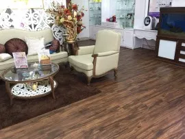 Tại sao Sàn Gạch Truyền Thống Lại Dần Được Thay Bằng Sàn Nhựa Giả Gỗ