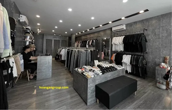 Thi Công Công Trình Sàn Nhựa Hèm Khoá ABT 6002 Tại Long Thành, Đồng Nai