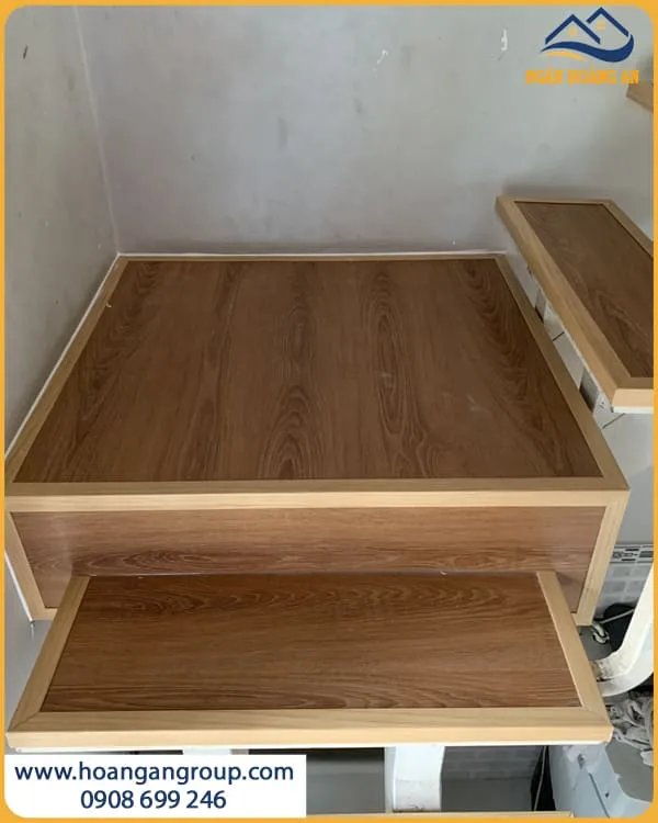 Sàn Nhựa Hèm Khoá Glotex Ốp Bậc Cầu Thang Hiện Đại