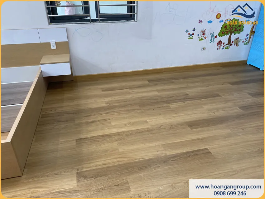 Sàn Nhựa Hèm Khoá Morser C607 Cho Phòng Ngủ Ấm Cúng Sàn Nhựa Hèm Khoá Morser C607 Cho Phòng Ngủ Ấm Cúng