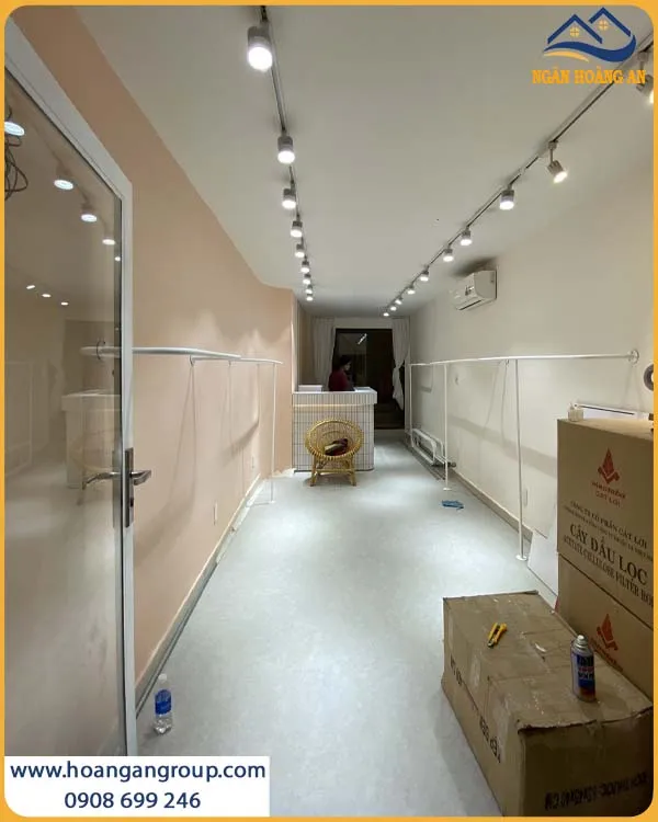 Gợi Ý Sàn Nhựa Hèm Khóa Cho Shop Thời Trang