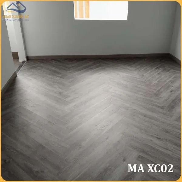 Hình Ảnh Thi Công Thực Tế Sàn Nhựa Xương Cá MIA XC02