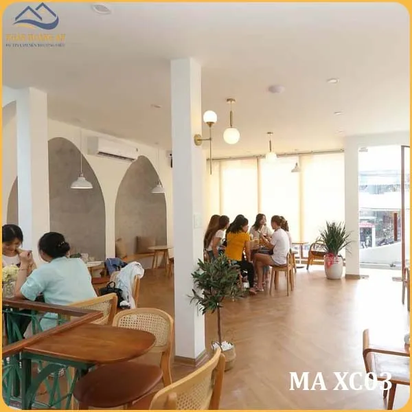 Hình Ảnh Thi Công Thực Tế Sàn Nhựa Xương Cá MIA XC03