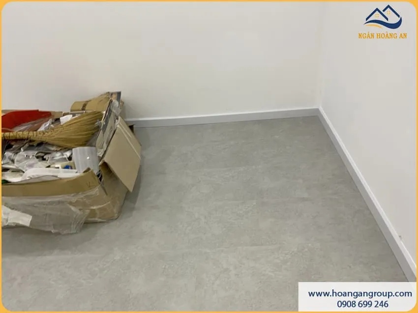 Shop Gọn Sạch Với Sàn Nhựa Hèm Khoá