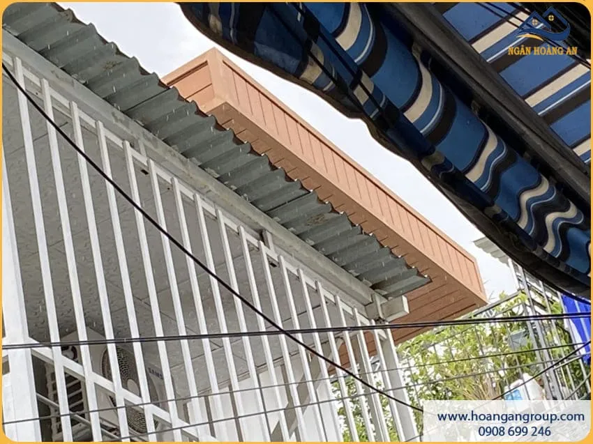 Tấm Gỗ Nhựa Ngoài Trời Kosmos Ốp Trần Mái Hiên