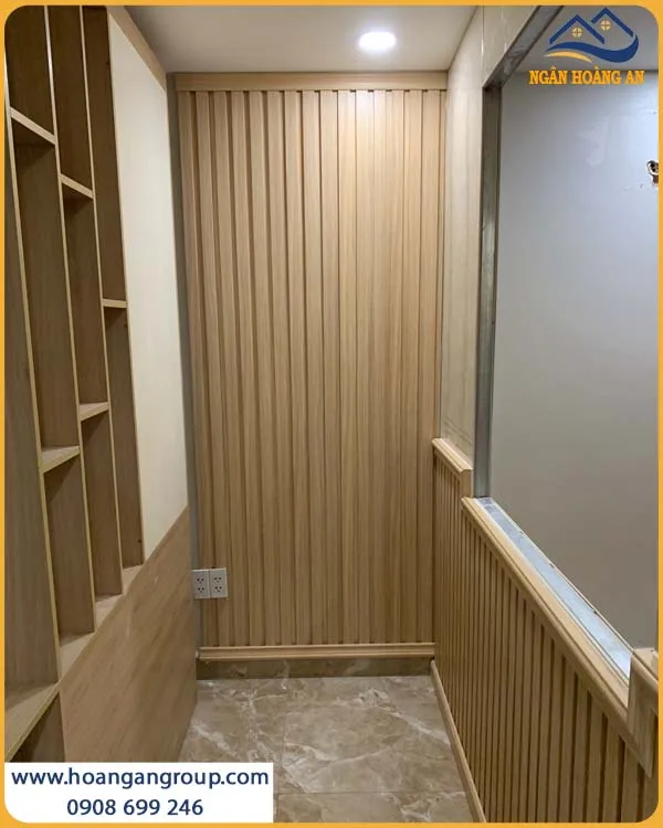Thi Công Lam Sóng Nhựa Kosmos 3S200X15-001 Không Bám Bụi, Dễ Lau Chùi