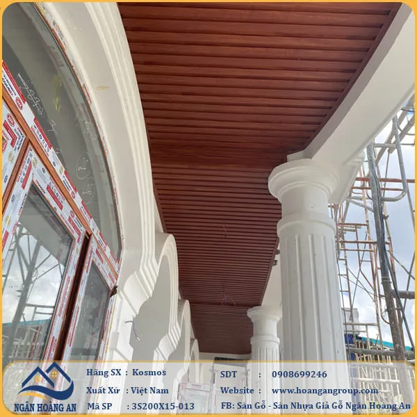 Tấm Nhựa Ốp Trần Lam Sóng Thấp Kosmos Tại Thủ Đức TPHCM
