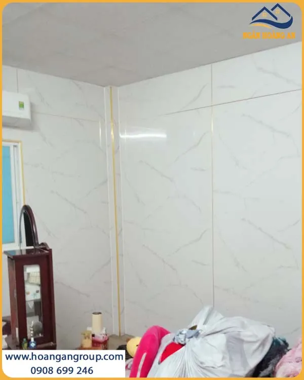 Khách Hàng Hài Lòng Tuyệt Đối Sau Khi Thi Công PVC Giả Đá Cho Nhà