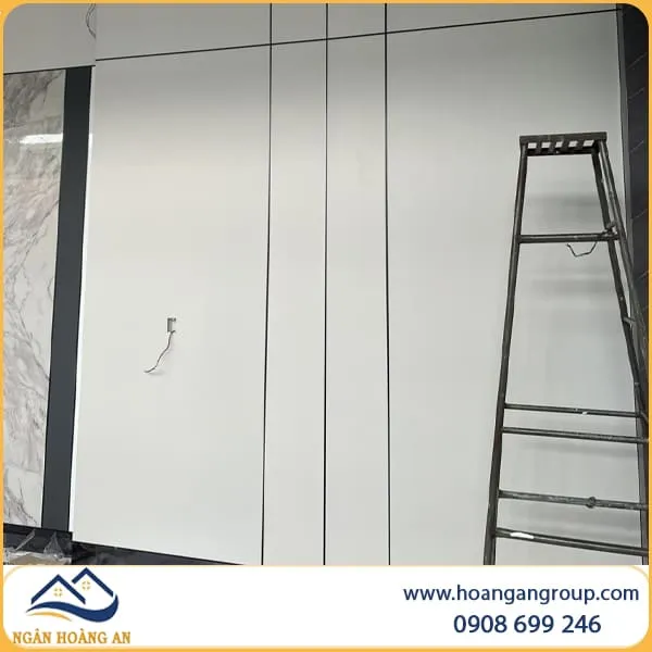 Ốp Tường Trần Bằng Tấm Ốp Than Tre Kosmos Tại Quận 12 TPHCM