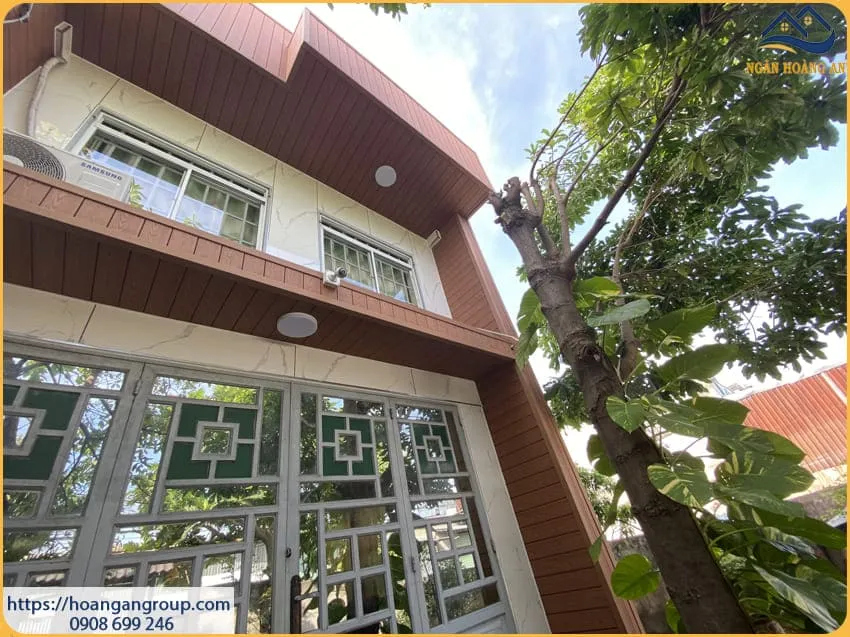 Tấm Ốp Gỗ Nhựa Ngoài Trời Cho Mặt Tiền Nhà Ở Tại Biên Hòa Đồng Nai