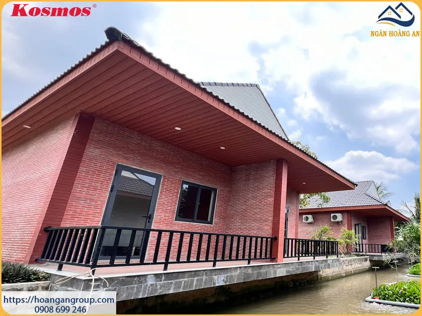 Tấm Ốp Trần Gỗ Nhựa Ngoài Trời Cho Homestay Tại Bình Chánh TPHCM