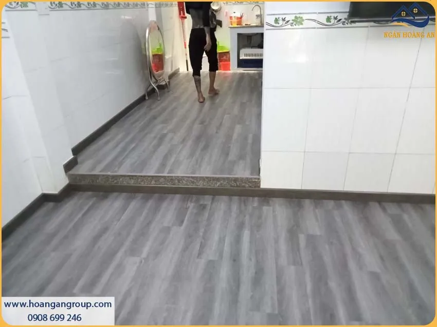 Tối Ưu Chi Phí Hoàn Thiện Nhà Bếp Bằng Sàn Nhựa Dán Keo Tối Ưu Chi Phí Hoàn Thiện Nhà Bếp Bằng Sàn Nhựa Dán Keo