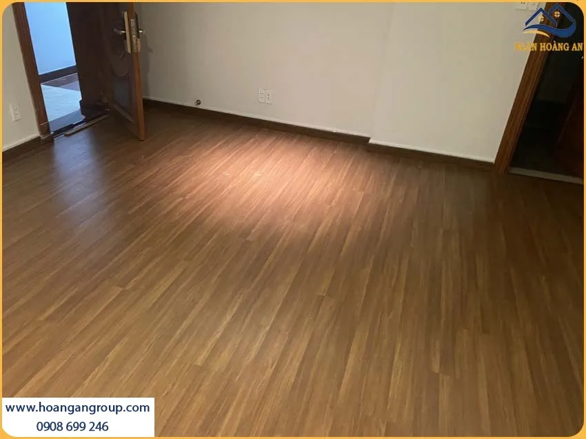 Sàn Gỗ Công Nghiệp Robina Có Khả Năng Chống Trơn Trượt, Chống Trầy Xước