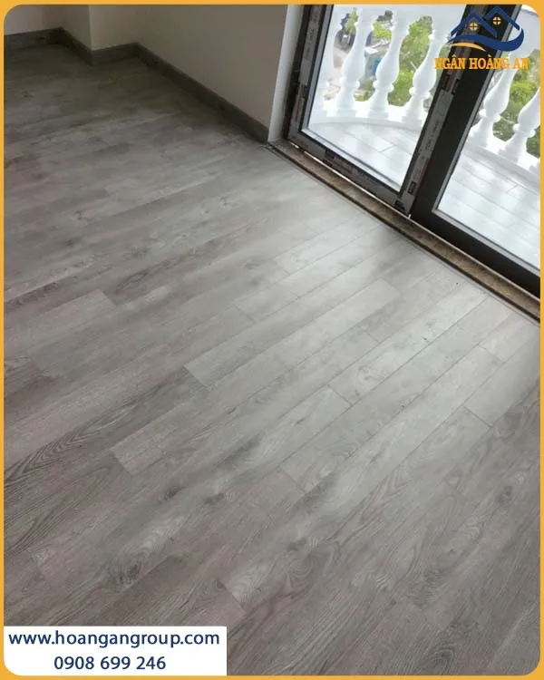Sàn Gỗ Công Nghiệp Robina Vân Gỗ Sắc Nét Sang Trọng Cho Nhà Ở Sàn Gỗ Công Nghiệp Robina Vân Gỗ Sắc Nét Sang Trọng Cho Nhà Ở