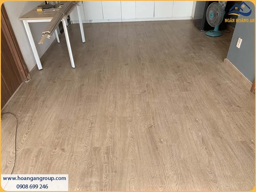 Lắp Đặt Sàn Gỗ Công Nghiệp Wilson Thi Công Nhanh, Có Độ Bền Cao