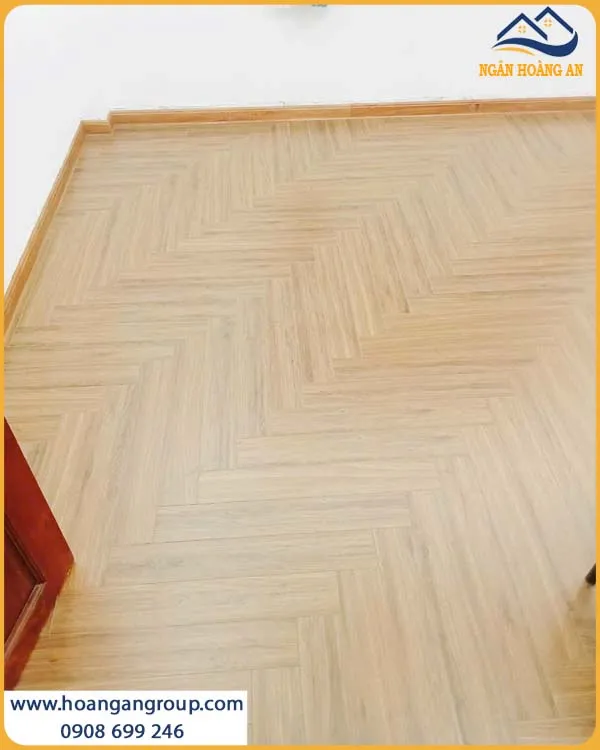 Thi Công Sàn Gỗ Xương Cá Charmwood Thân Thiện Với Người Dùng