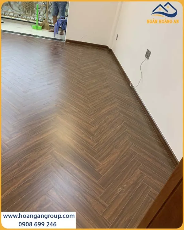 Sàn Gỗ Xương Cá Charmwood Vân Gỗ Sắc Nét Sang Trọng Cho Nhà Ở Sàn Gỗ Xương Cá Charmwood Vân Gỗ Sắc Nét Sang Trọng Cho Nhà Ở