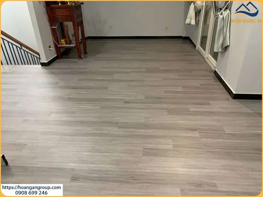 Thi Công Lắp Đặt Sàn Nhựa Giả Gỗ Tại Quận 5 TPHCM