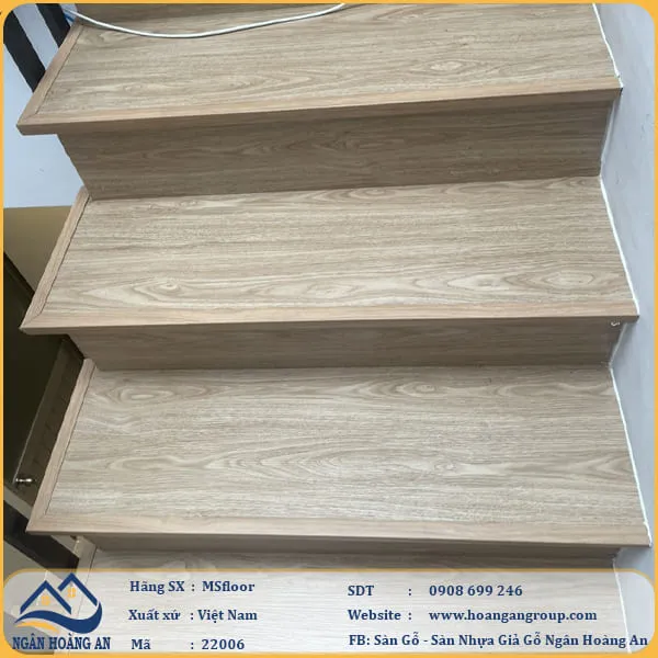 Cải Thiện Cầu Thang Bằng Sàn Nhựa Dán Keo Msfloor Tại Q1 TPHCM Cải Thiện Cầu Thang Bằng Sàn Nhựa Dán Keo Msfloor Tại Q1 TPHCM
