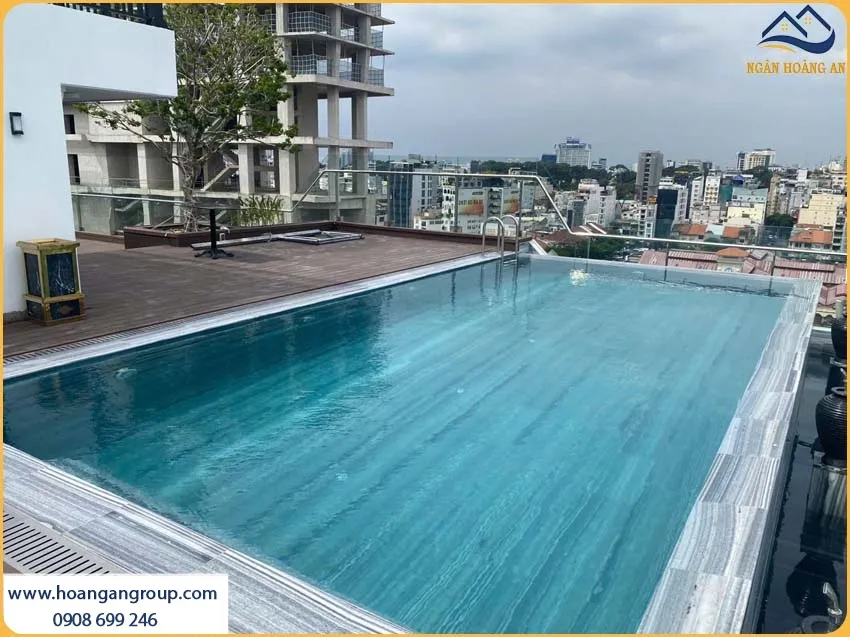 Sàn Hồ Bơi Được Lót Sàn Gỗ Ngoài Trời Chống Trơn Trượt, Bền Màu