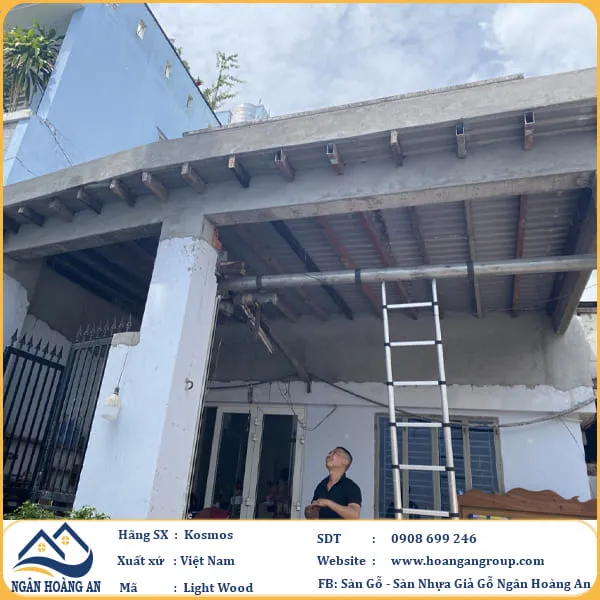 Thi Công Mái Hiên Gỗ Nhựa Ngoài Trời Kosmos Tại Bình Tân TPHCM