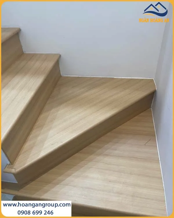 Mặt Bậc Cầu Thang Galawood MB-913 Lắp Đặt Nhanh Gọn