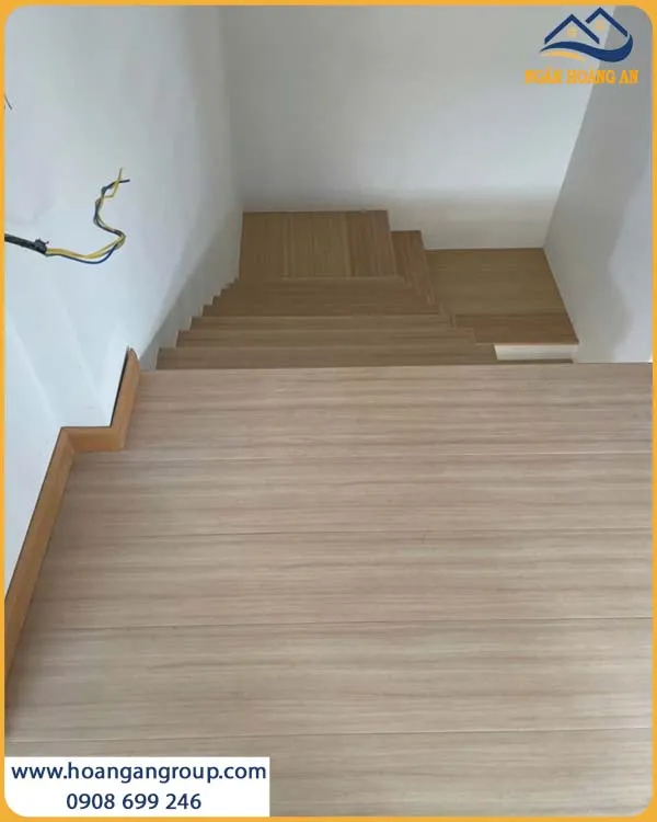 Mặt Bậc Nhựa Giả Gỗ Glotex MB03 Bền Đẹp Theo Thời Gian