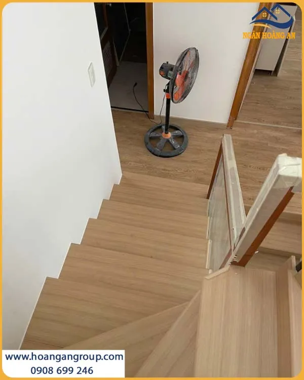 Mặt Bậc Cầu Thang Glotex MB03 Chất Liệu Nhựa Cao Cấp