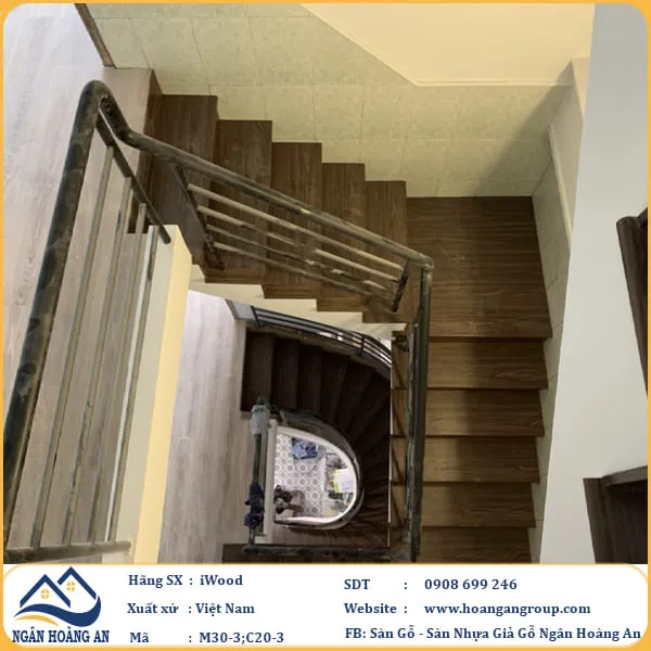 Cầu Thang Bằng Mặt Bậc Cầu Thang Nhựa Giả Gỗ iWood Tại Q10 TPHCM Cầu Thang Bằng Mặt Bậc Cầu Thang Nhựa Giả Gỗ iWood Tại Q10 TPHCM
