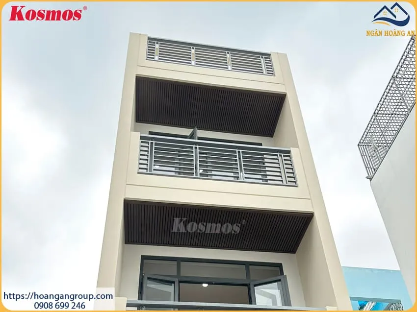 Thi Công Ốp Trần Lam Sóng Gỗ Nhựa Ngoài Trời Tại Quận 3 TPHCM Thi Công Ốp Trần Lam Sóng Gỗ Nhựa Ngoài Trời Tại Quận 3 TPHCM